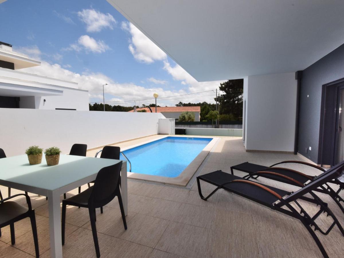 Modern Villa With Private Pool Near The Beautiful Beach Of Foz De Arelho Nadadouro Ngoại thất bức ảnh