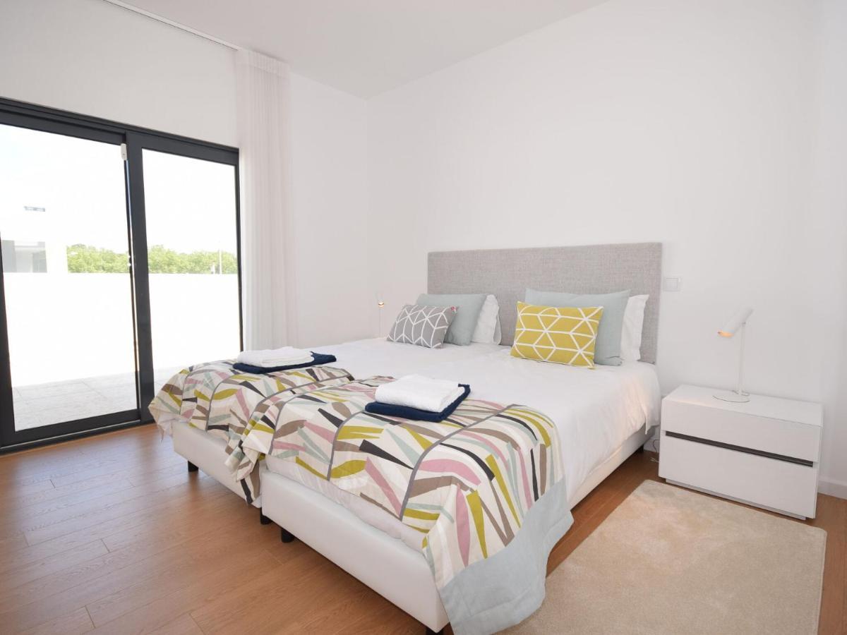 Modern Villa With Private Pool Near The Beautiful Beach Of Foz De Arelho Nadadouro Ngoại thất bức ảnh