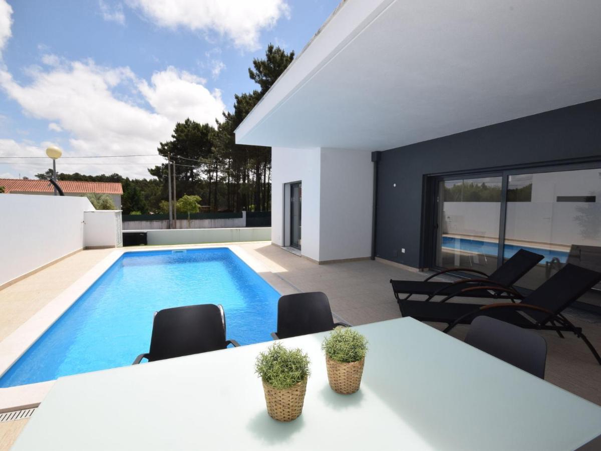 Modern Villa With Private Pool Near The Beautiful Beach Of Foz De Arelho Nadadouro Ngoại thất bức ảnh